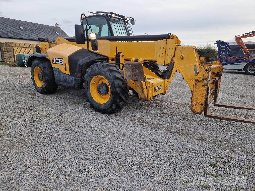 JCB 535-140 Teleskopiniai krautuvai