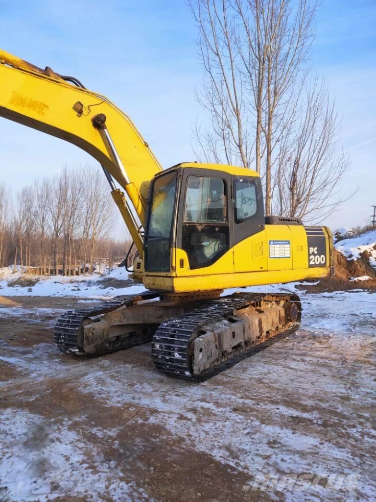 Komatsu PC 200-7 Vikšriniai ekskavatoriai