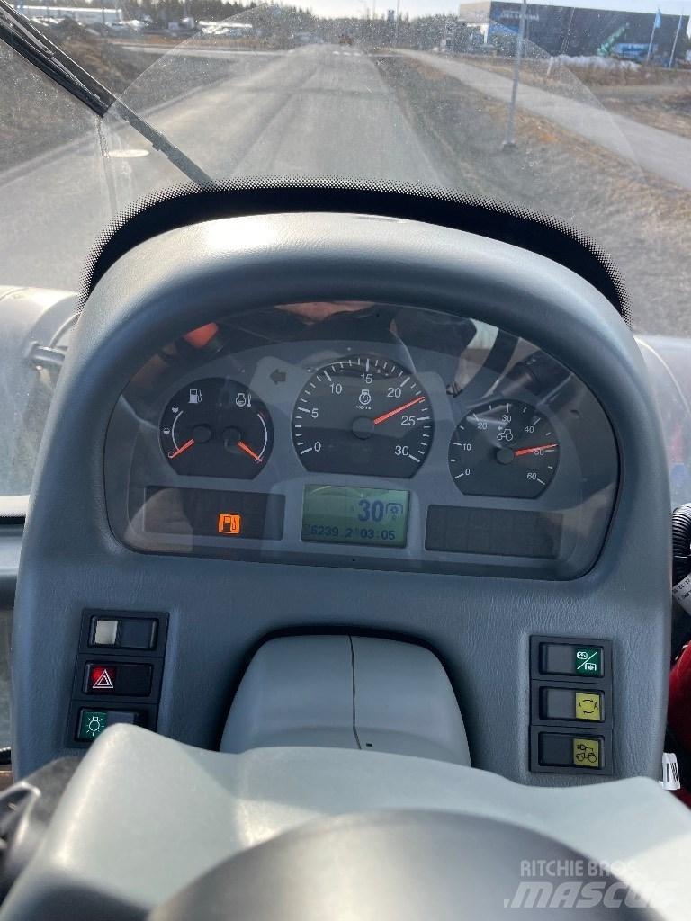 Valtra T151 Traktoriai