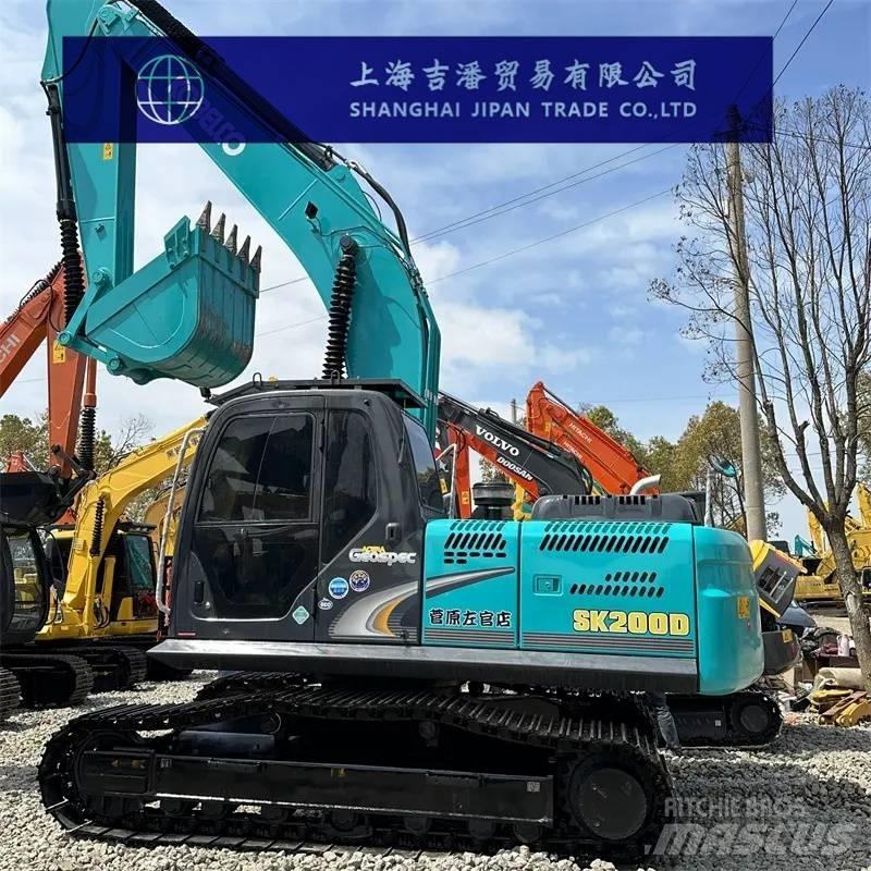 Kobelco SK 200 Vikšriniai ekskavatoriai