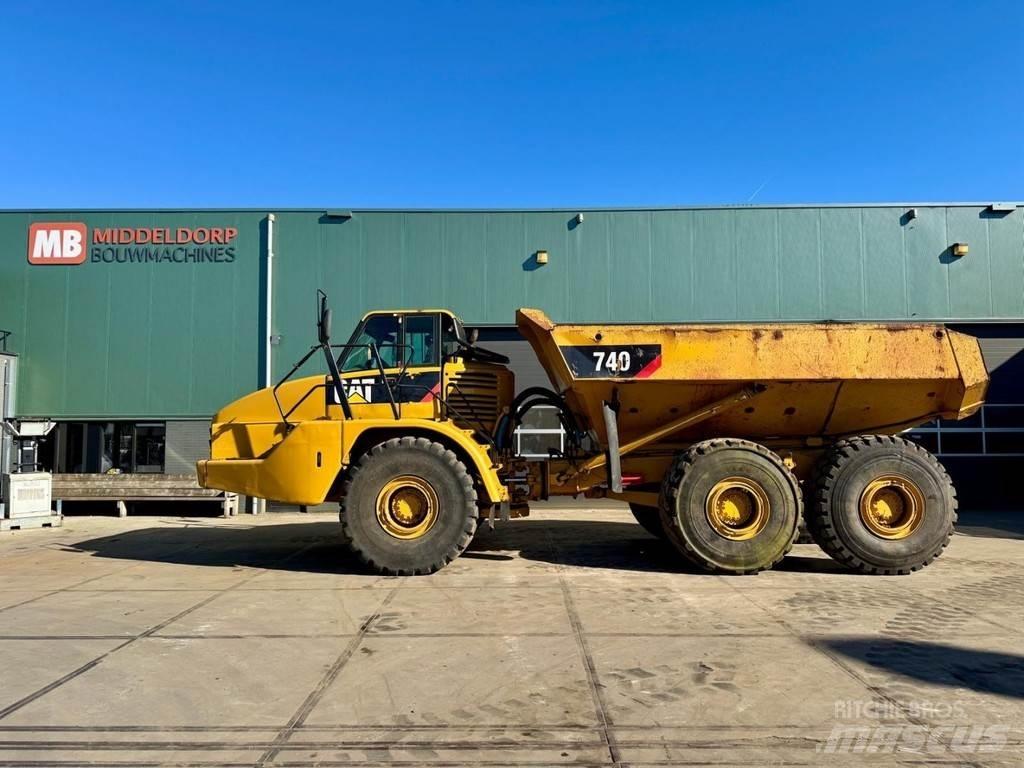 CAT 740 Karjeriniai savivarčiai