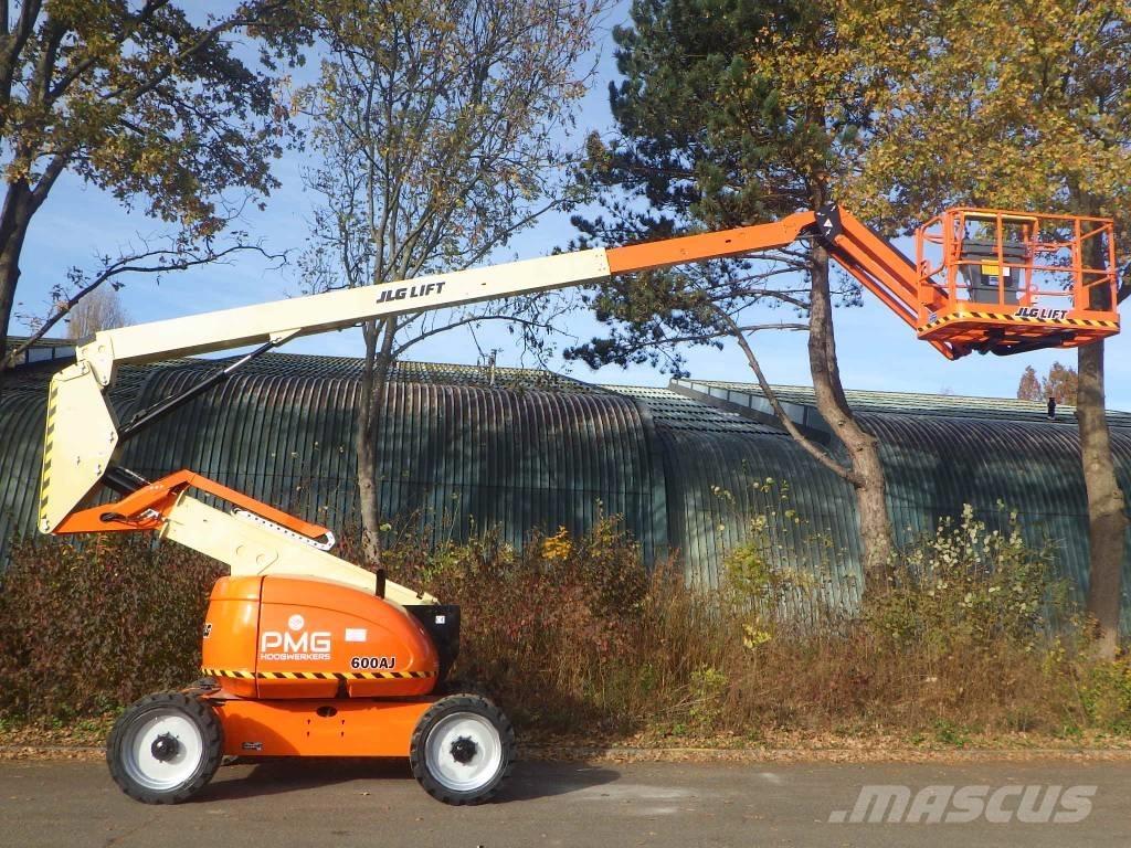 JLG 600AJ Alkūniniai keltuvai