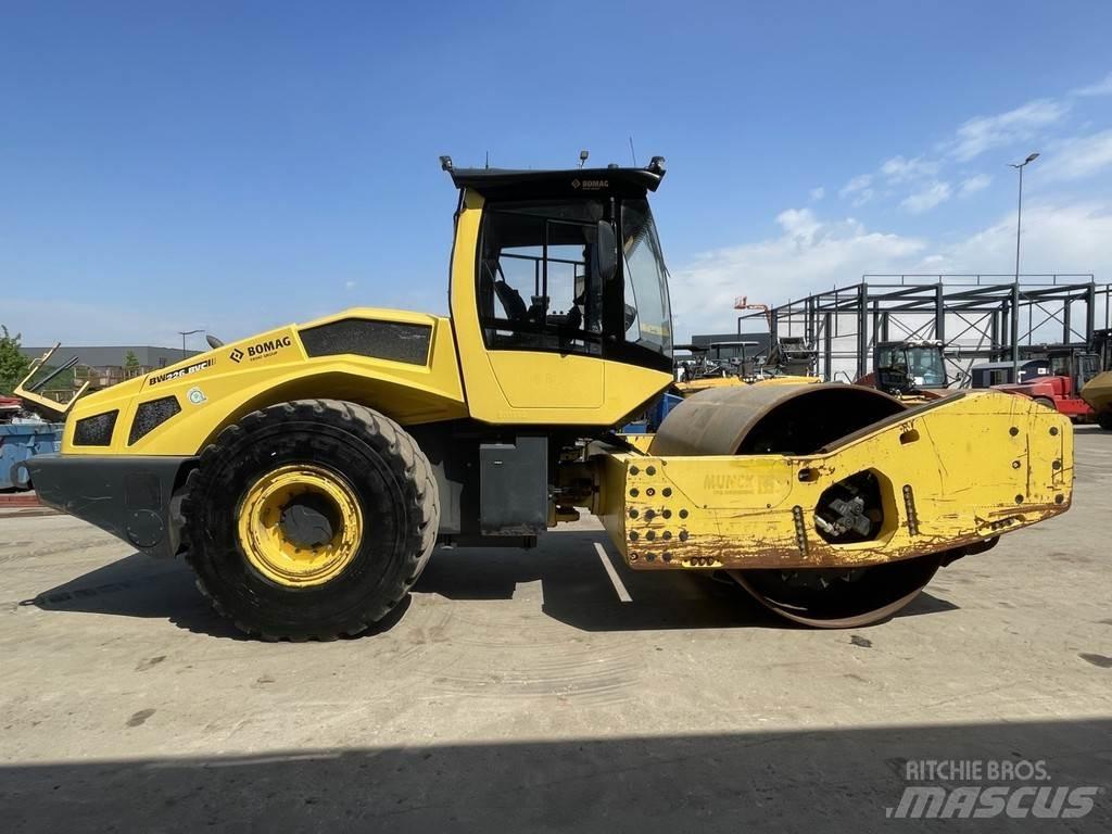Bomag BW 226 BVC-5 Vieno būgno volai