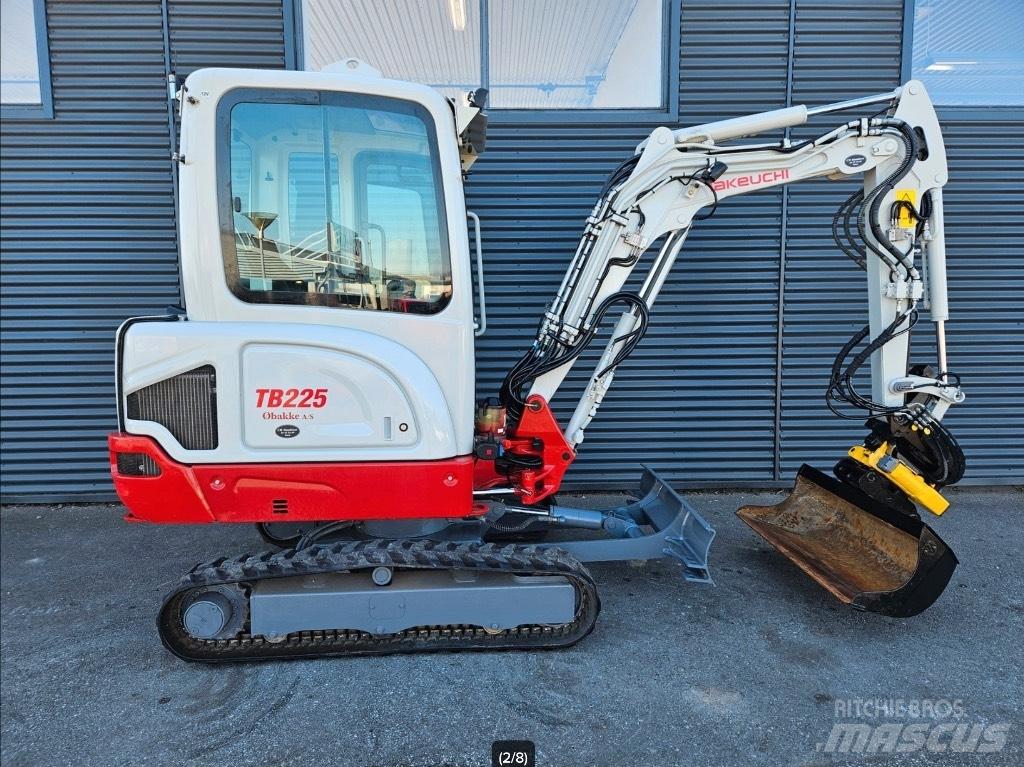 Takeuchi TB 225 Mini ekskavatoriai < 7 t