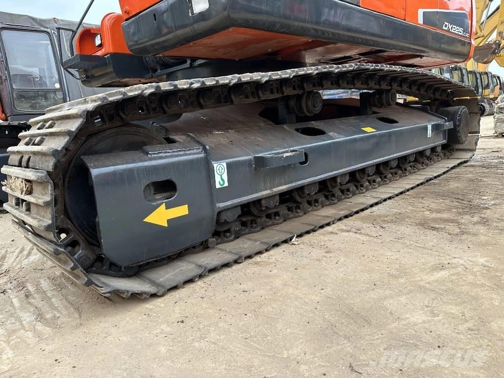 Doosan DX225LC-9C Vikšriniai ekskavatoriai