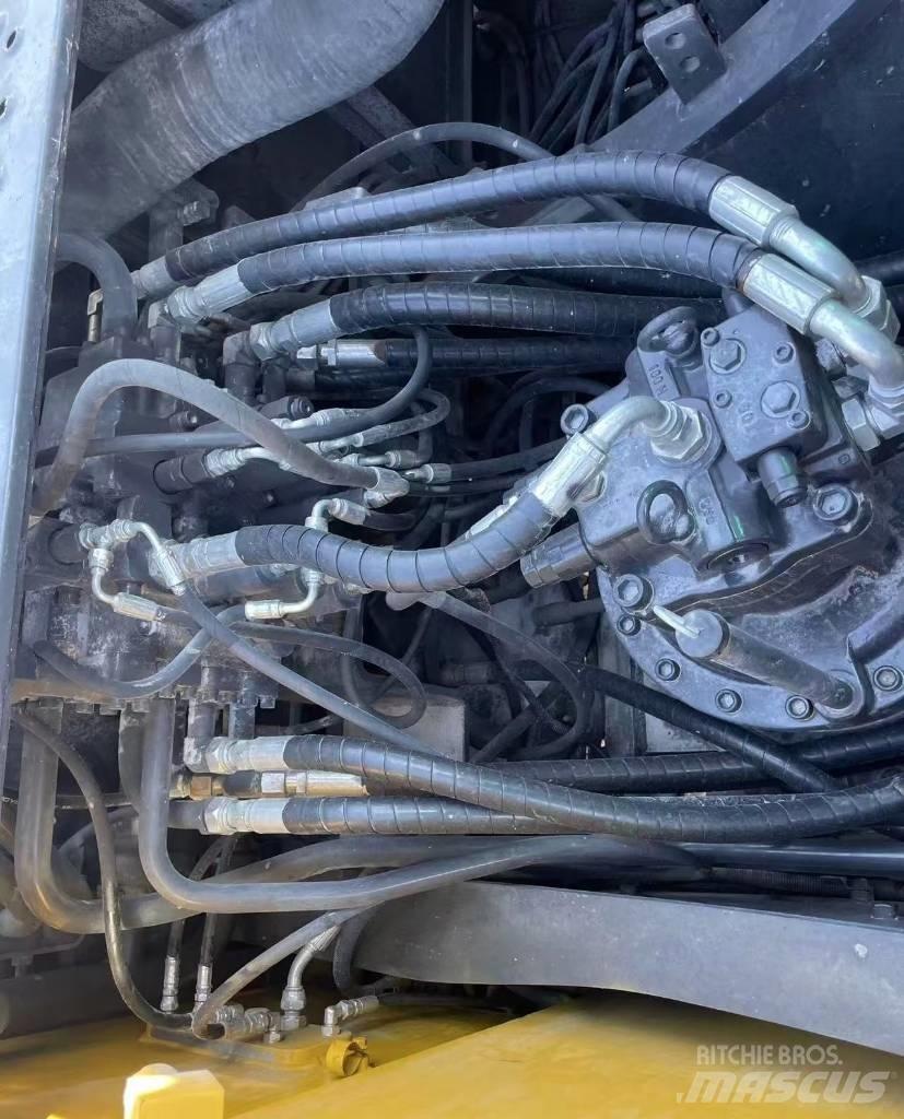 Volvo 240 CLD Vikšriniai ekskavatoriai
