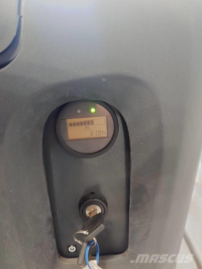 Linde T20P/1151 Žemų aukščių keltuvai su platforma