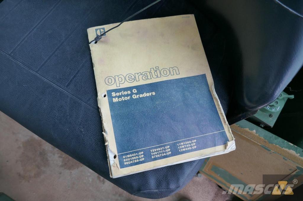 CAT 130G Ex-army Greideriai