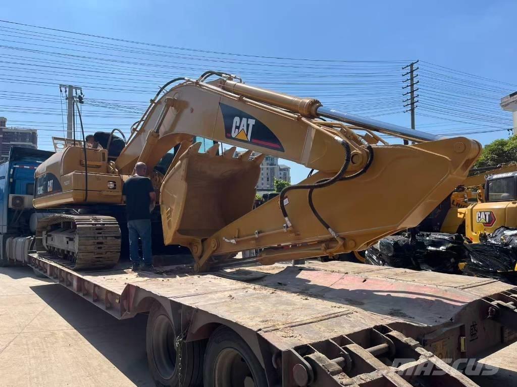 CAT 320 C L Vikšriniai ekskavatoriai