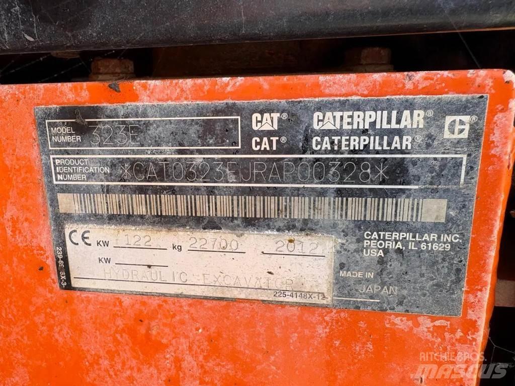 CAT 323E Vikšriniai ekskavatoriai