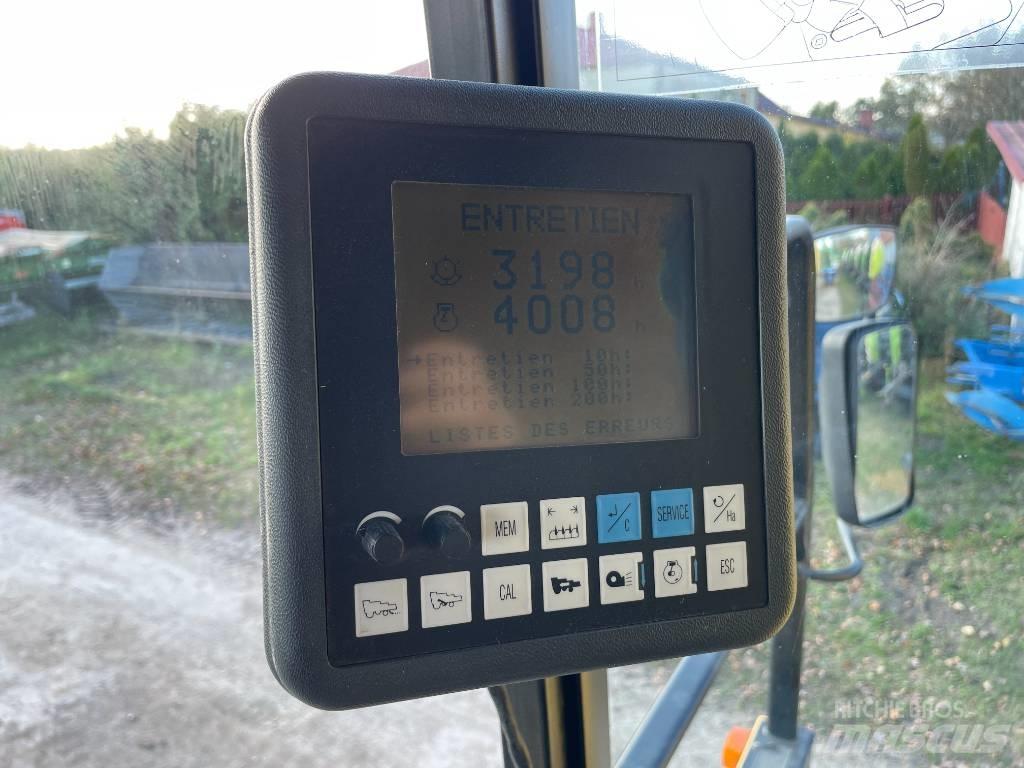 New Holland TX 66 Derliaus nuėmimo kombainai