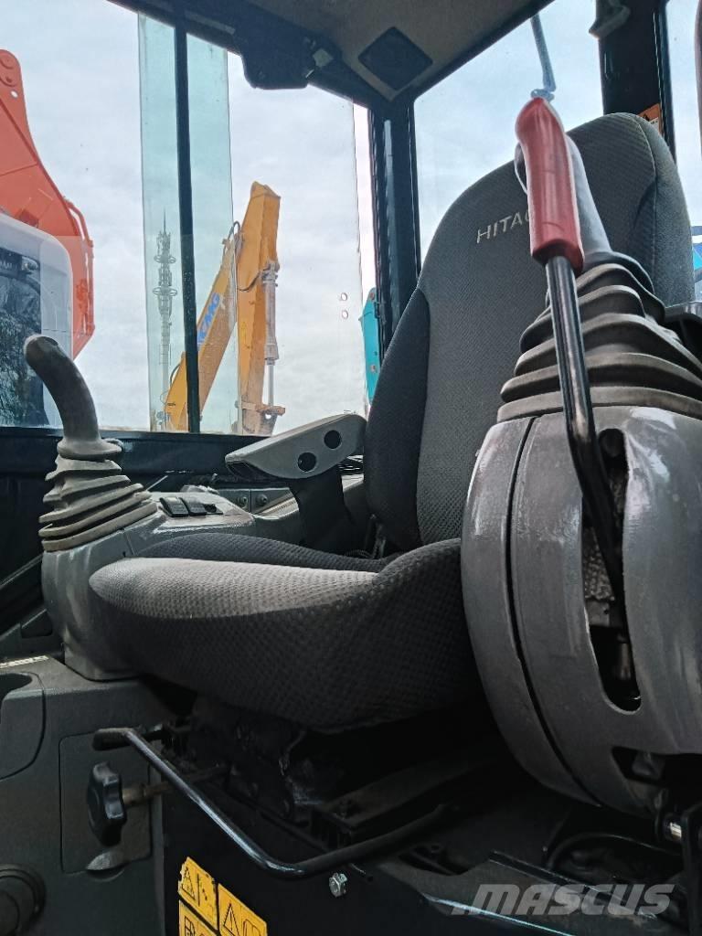 Hitachi ZX 55 Vikšriniai ekskavatoriai