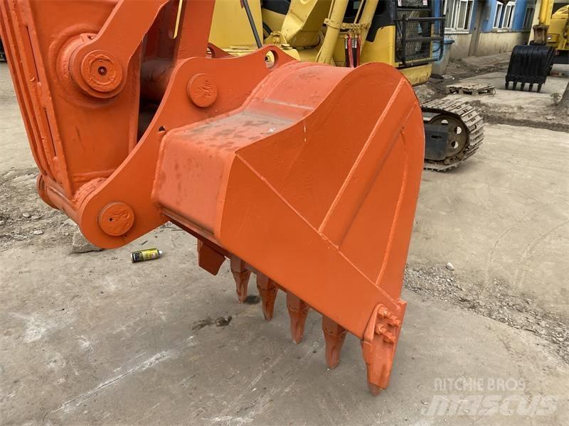Doosan DX150 Vikšriniai ekskavatoriai