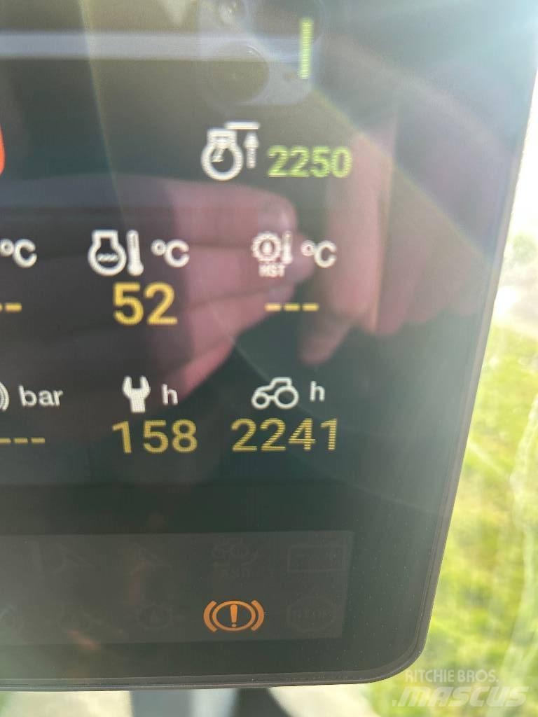 Valtra T235 Traktoriai