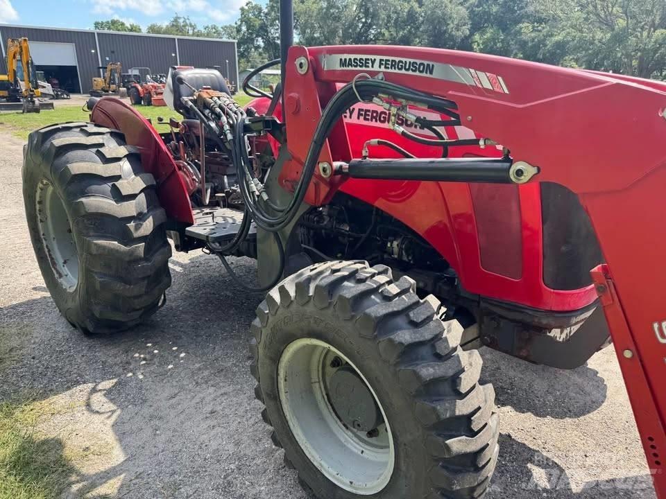 Massey Ferguson 2635 Traktoriai