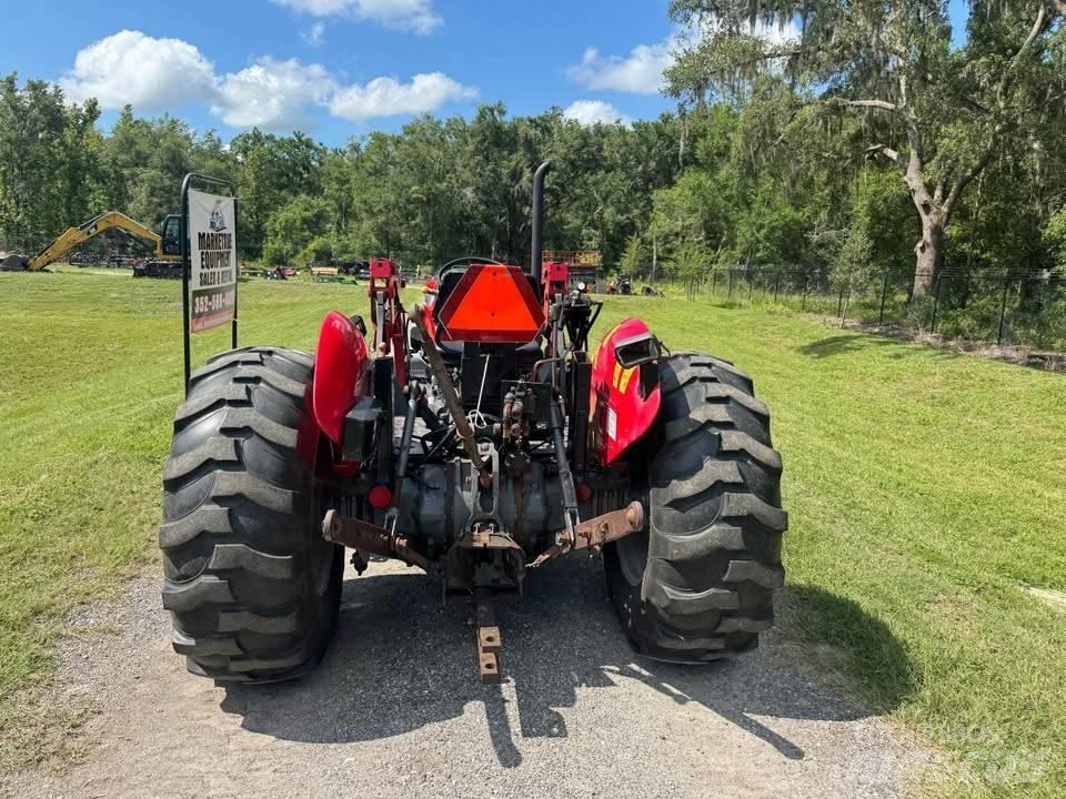 Massey Ferguson 2635 Traktoriai