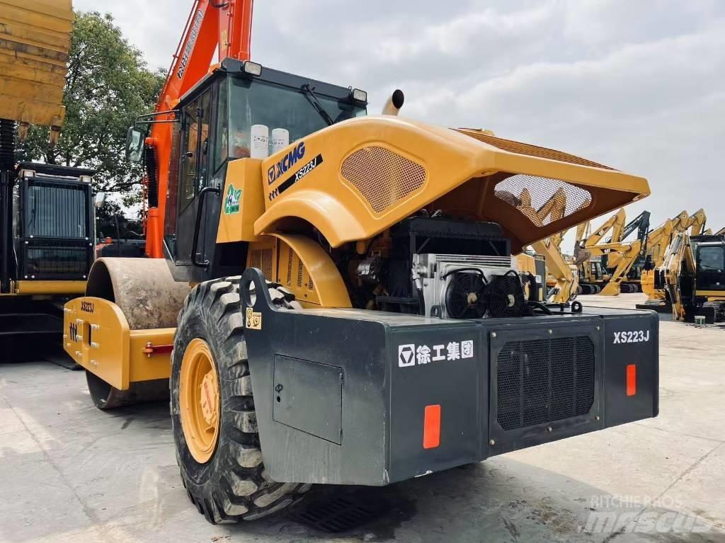 XCMG XS 223 J Vieno būgno volai