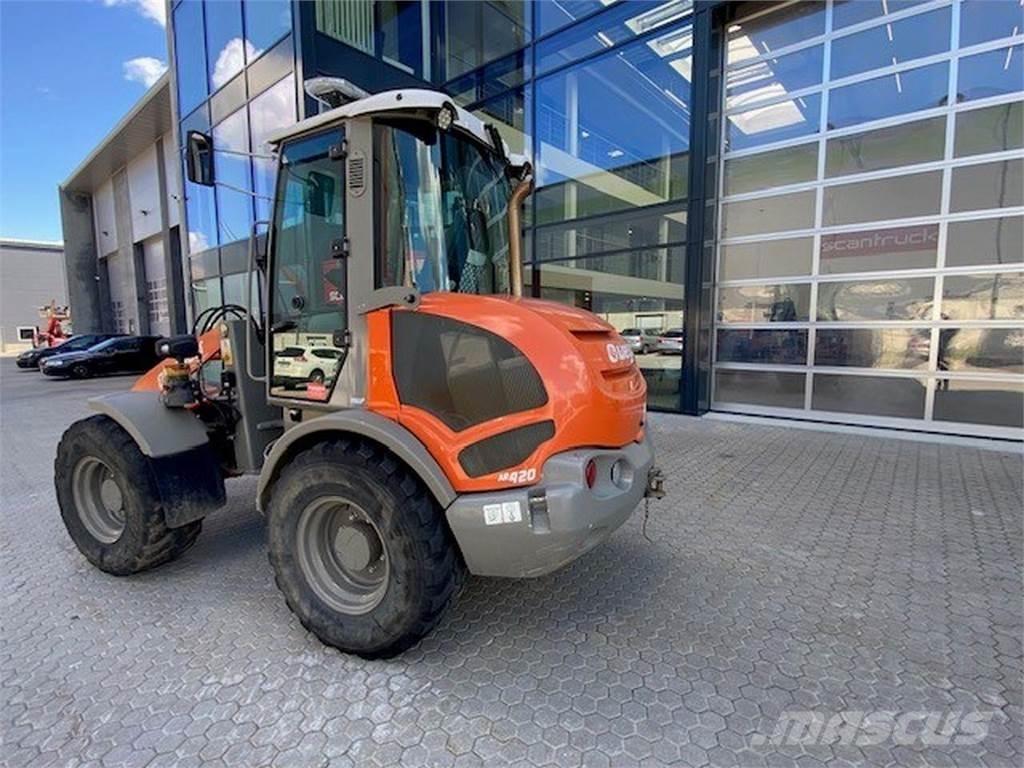 Weycor AR420 Daugiafunkciniai pakrovėjai