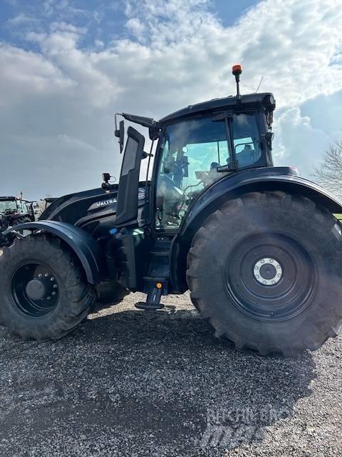 Valtra T 235 D Traktoriai