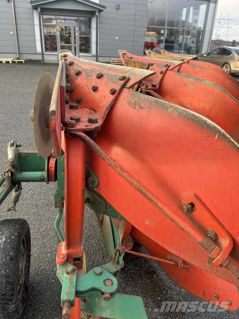 Kverneland E160-4-8 Apverčiamieji plūgai