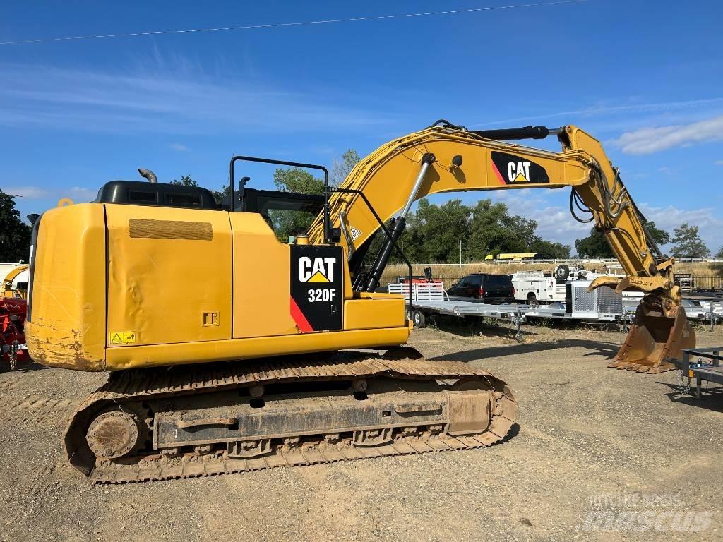CAT 320 FL Vikšriniai ekskavatoriai