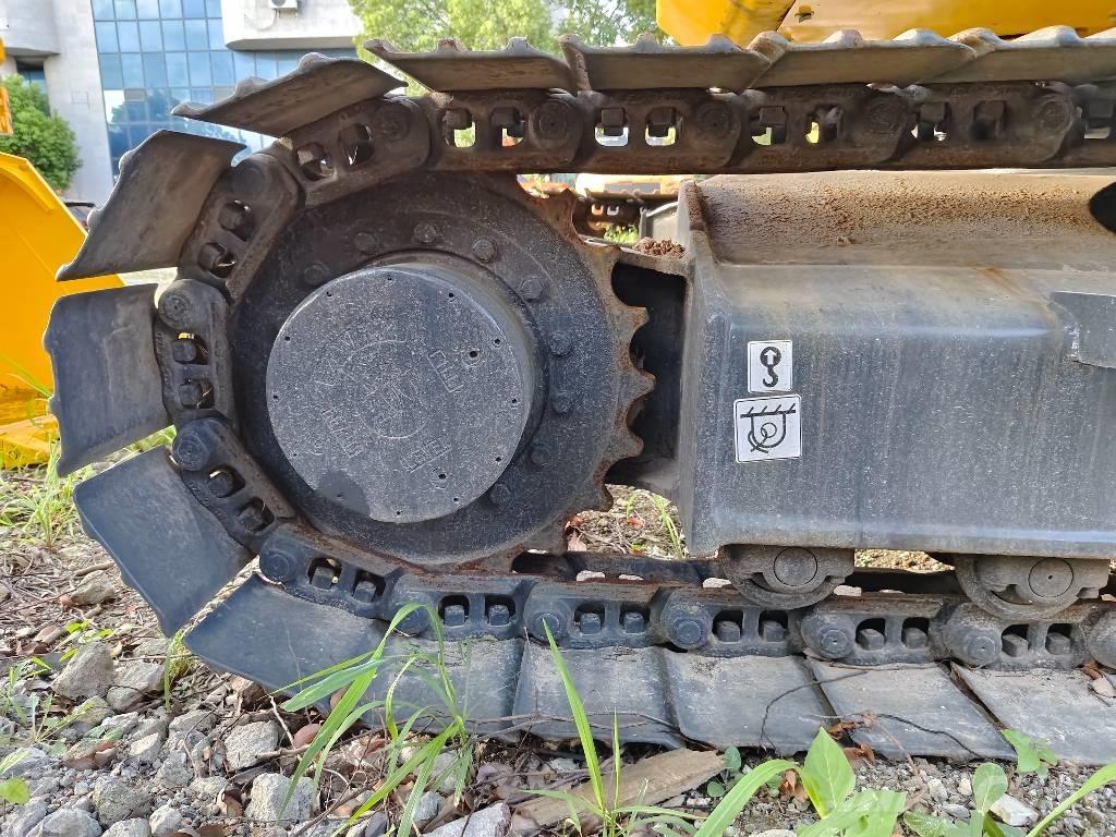 Komatsu PC 130-7 Vikšriniai ekskavatoriai