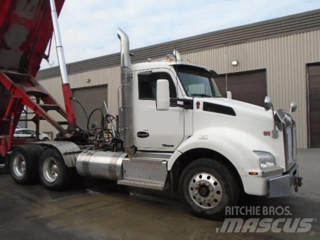 Kenworth T 880 Naudoti vilkikai