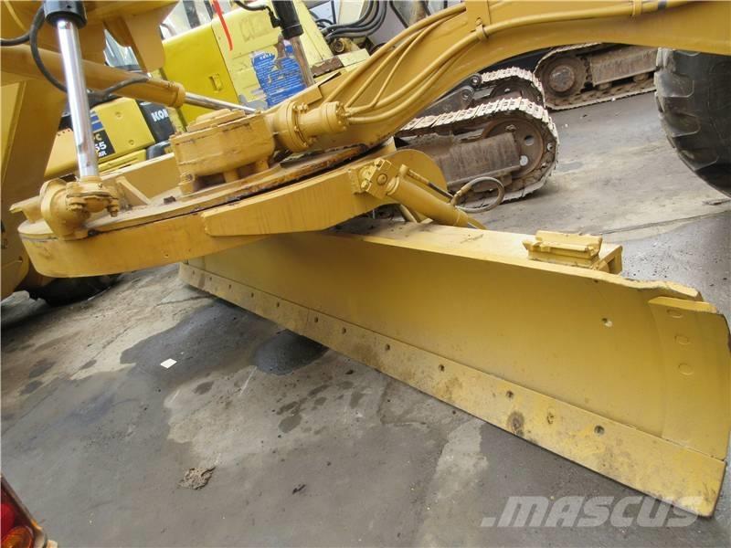 CAT 144 K Greideriai