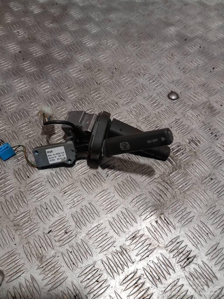 MAN TGM  81255090129 Kabinos ir salonai