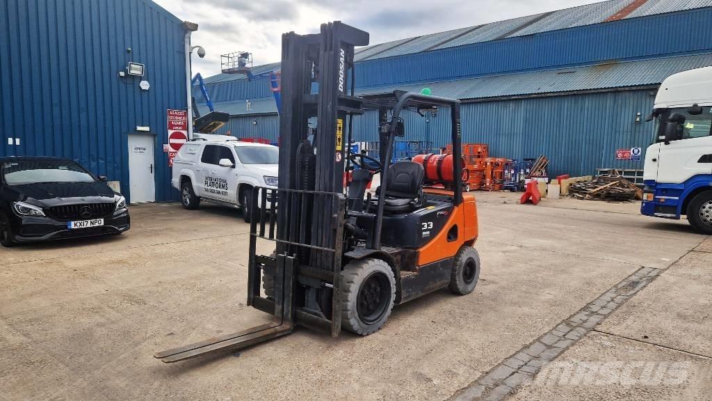 Doosan G 33 P-5 LPG (dujiniai) krautuvai