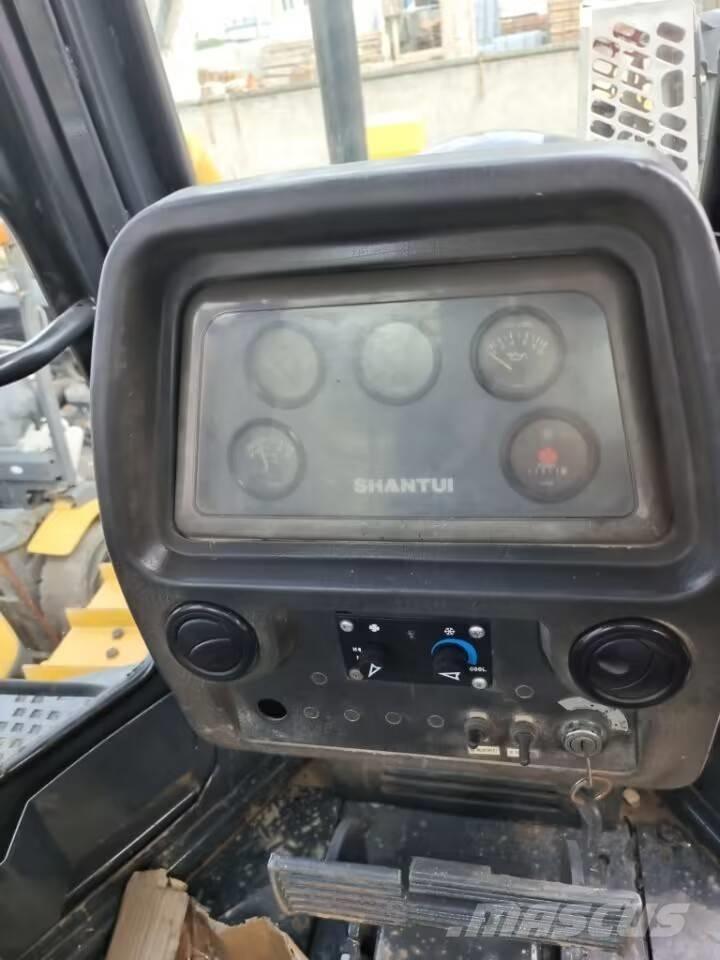Shantui SD 16 Vikšriniai buldozeriai