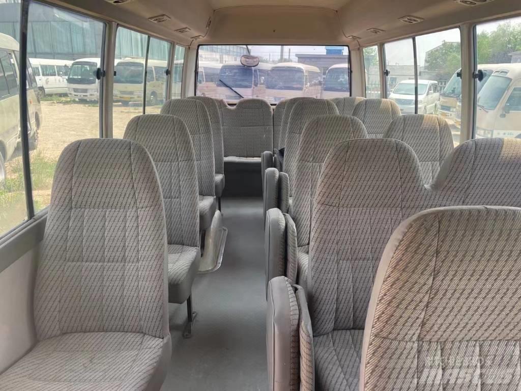 Toyota Coaster Tarpmiestiniai autobusai