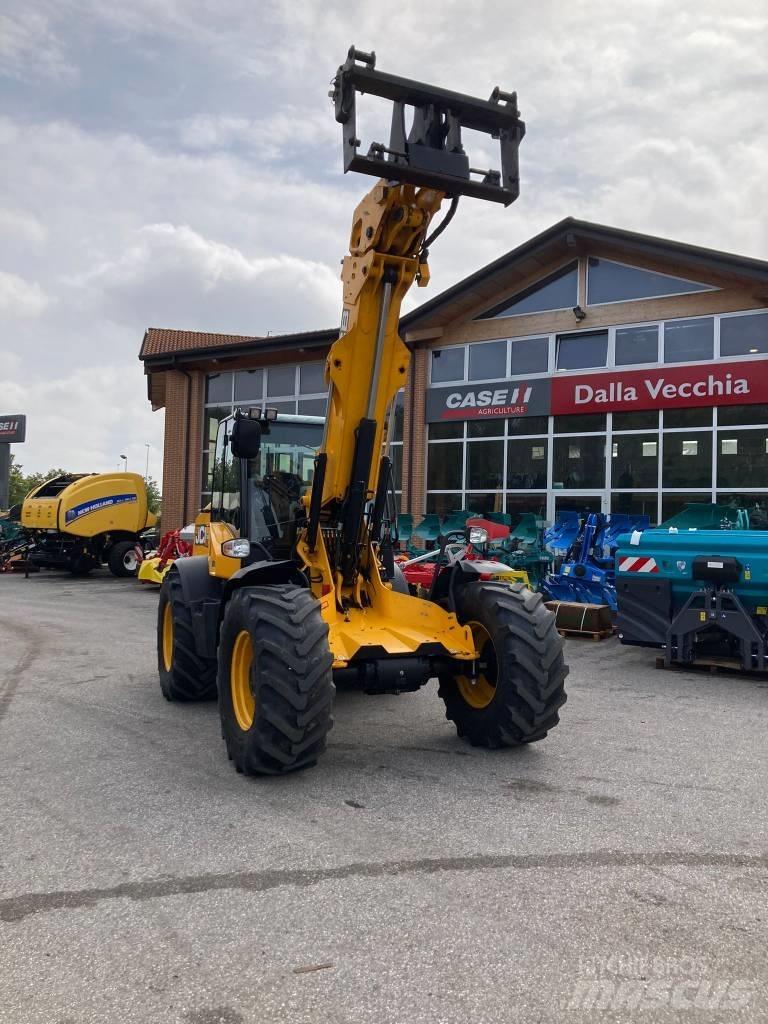 JCB TM 320 Teleskopiniai krautuvai žemės ūkiui