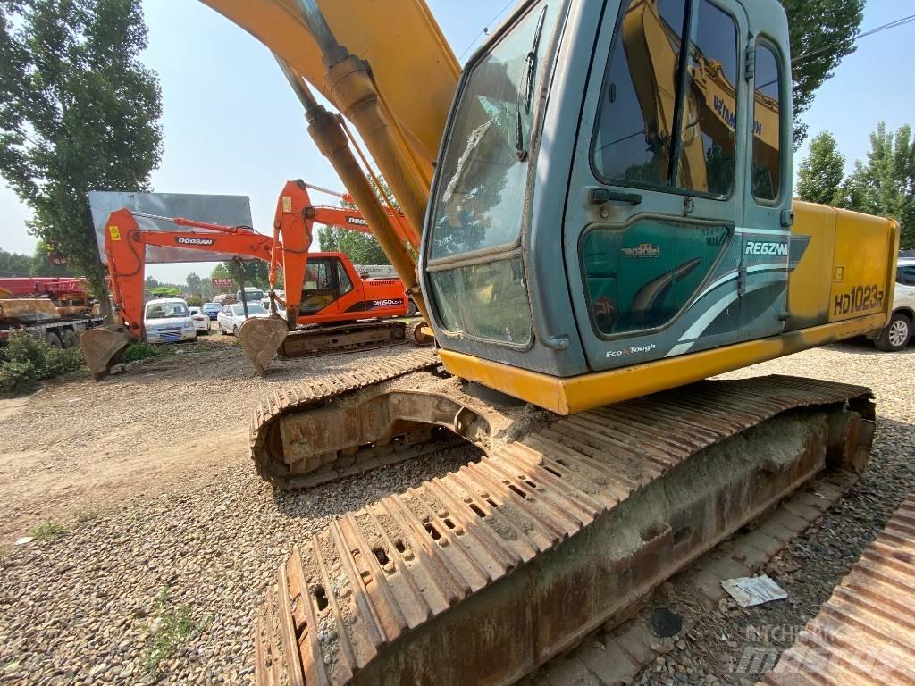 Kato HD 1023 R Vikšriniai ekskavatoriai