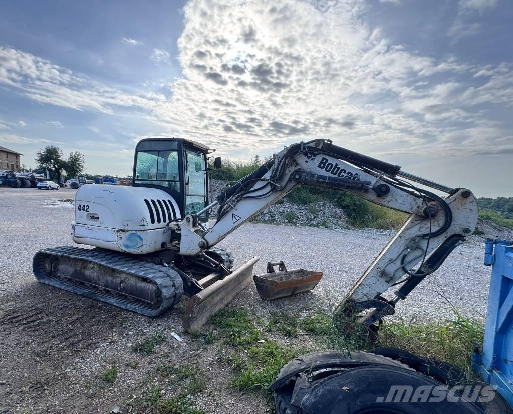 Bobcat 442 B Vidutinės galios ekskavatoriai 7-12 t
