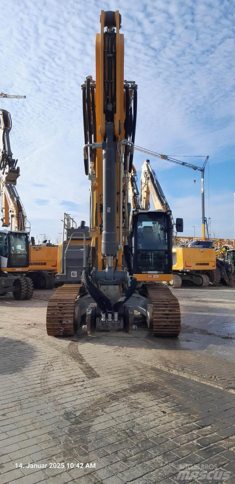Liebherr R934 Vikšriniai ekskavatoriai