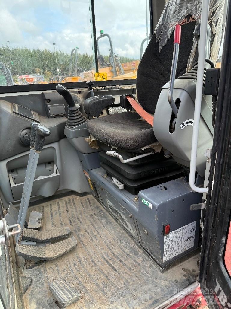 Takeuchi TB 230 Mini ekskavatoriai < 7 t