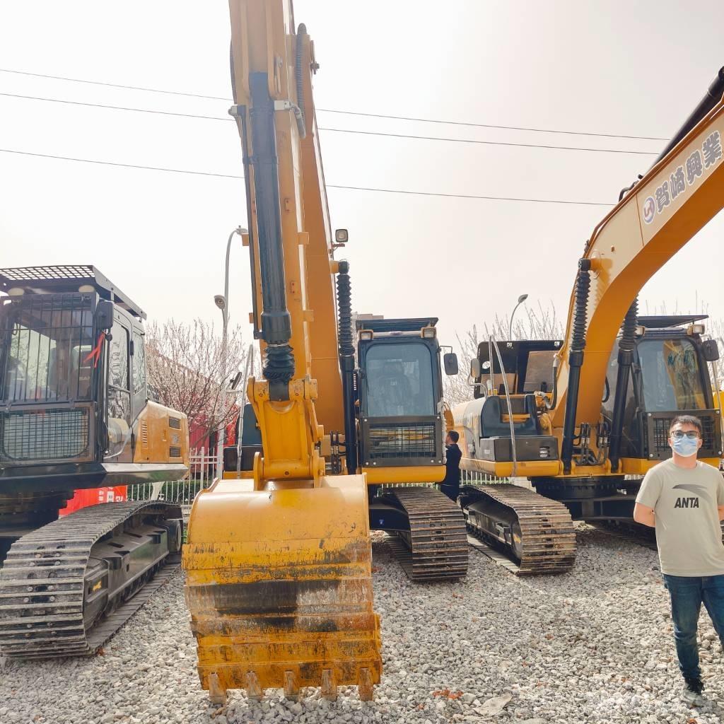 CAT 320D Vikšriniai ekskavatoriai