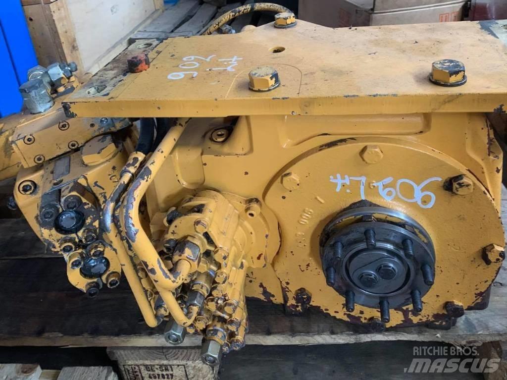 Liebherr 902 Transmisijos