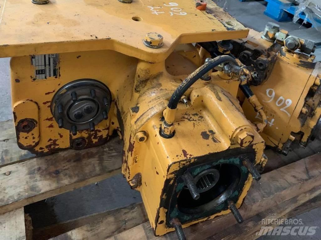 Liebherr 902 Transmisijos