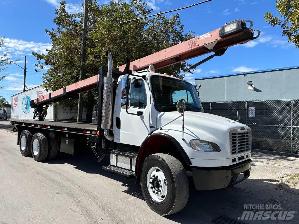 Freightliner M2 Platformos/ Pakrovimas iš šono