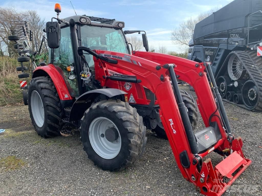 Massey Ferguson 5712 Traktoriai