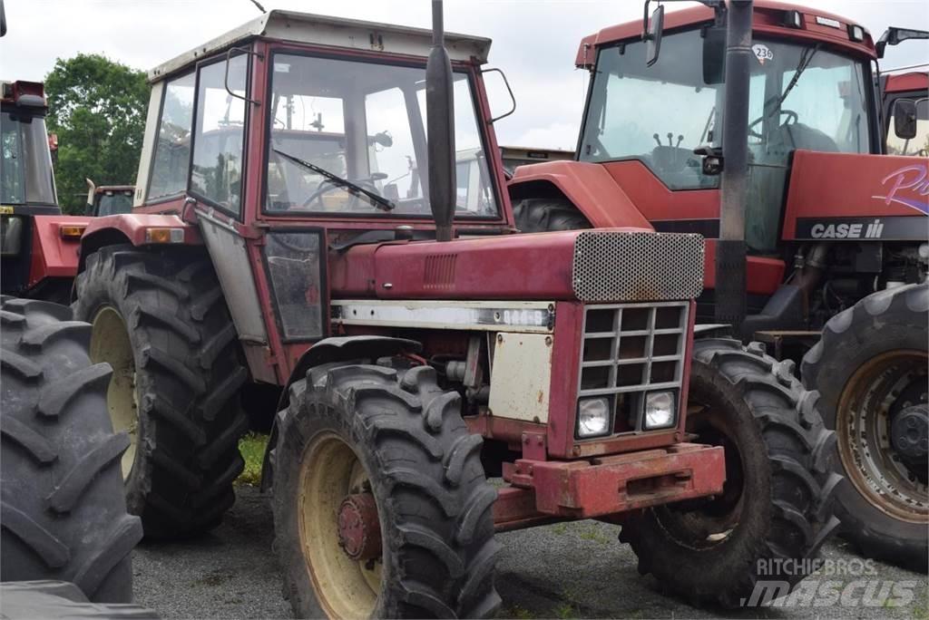 Case IH 844 A/S Traktoriai