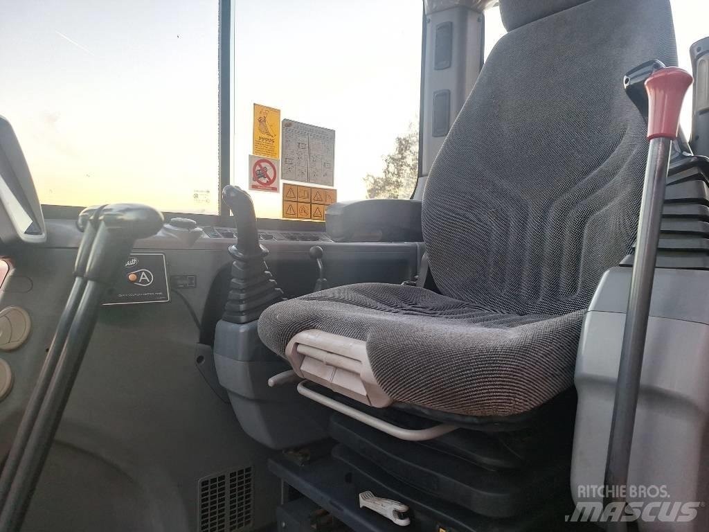 Doosan DX 80 R Vidutinės galios ekskavatoriai 7-12 t