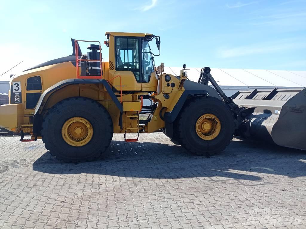 Volvo L 220 H Naudoti ratiniai krautuvai
