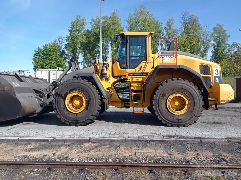 Volvo L 220 H Naudoti ratiniai krautuvai