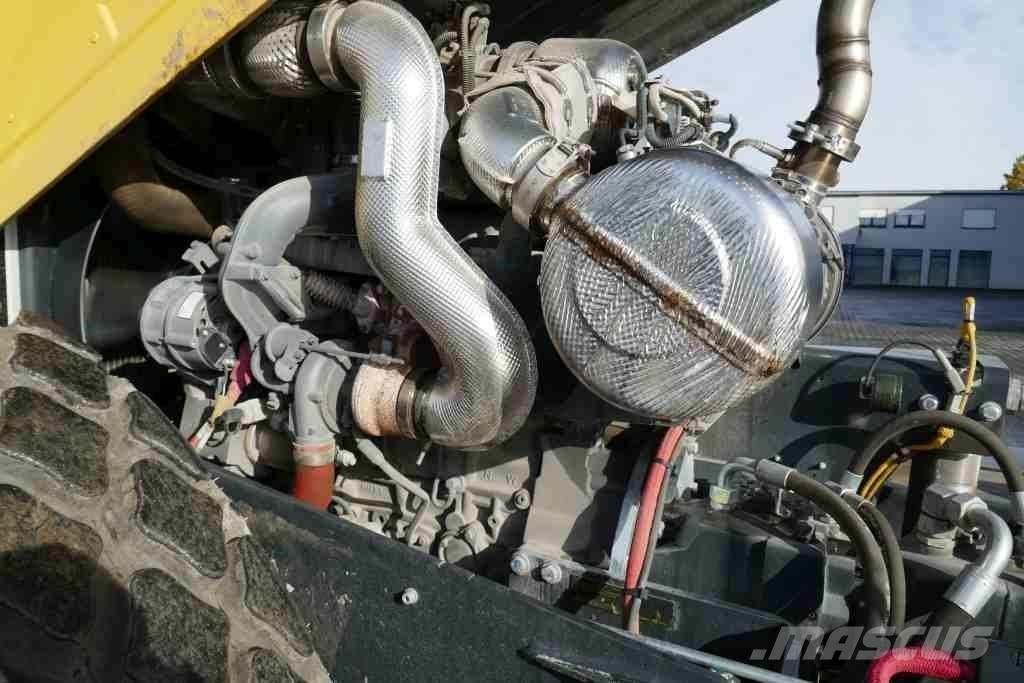 Bomag BW 213 D-5 Gruntiniai volai