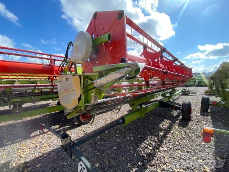 CLAAS LEXION 750 Derliaus nuėmimo kombainai