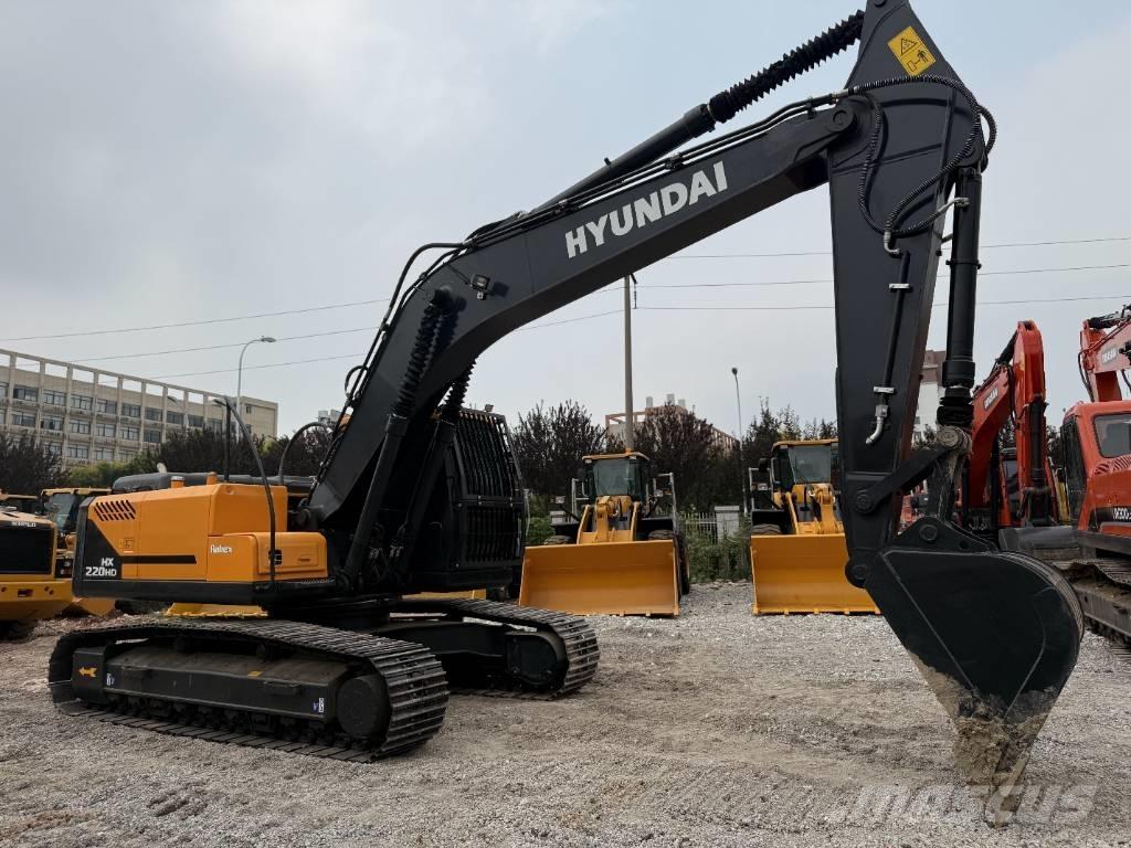 Hyundai HX 220 Vikšriniai ekskavatoriai