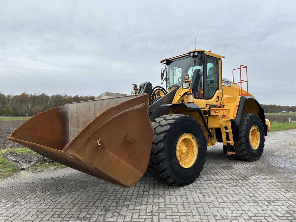 Volvo L150H Naudoti ratiniai krautuvai